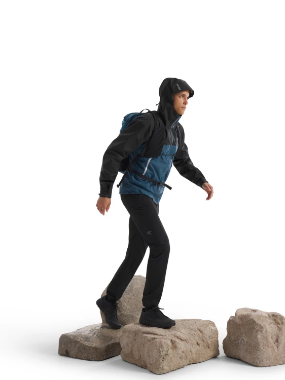 X000010511_022332 Arcteryx Beta Lodestar  (3).png