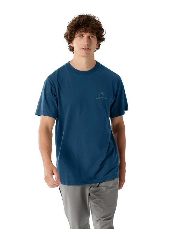 F25_X000009535_022427_Kragg SL Cotton Bird Word Shirt SS_Nightscape - Lt Night_Men_M_Front-View_white-bg.png