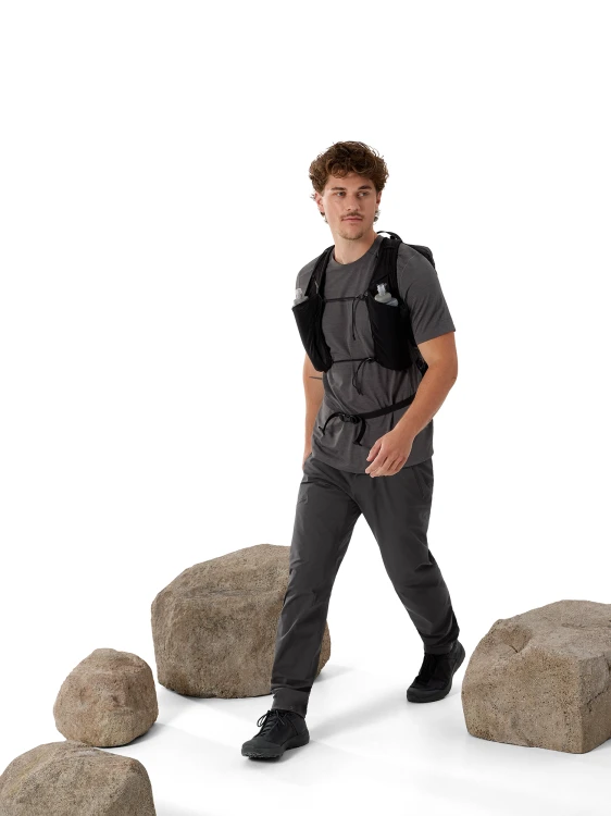 X000009718_000033 Arcteryx Cormac Crew SS M Black Heather (5).png