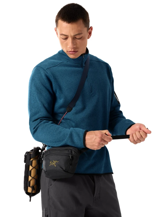 X000009234_001929 Arcteryx Mantis 1 Waist Pack 24K Black (1).png