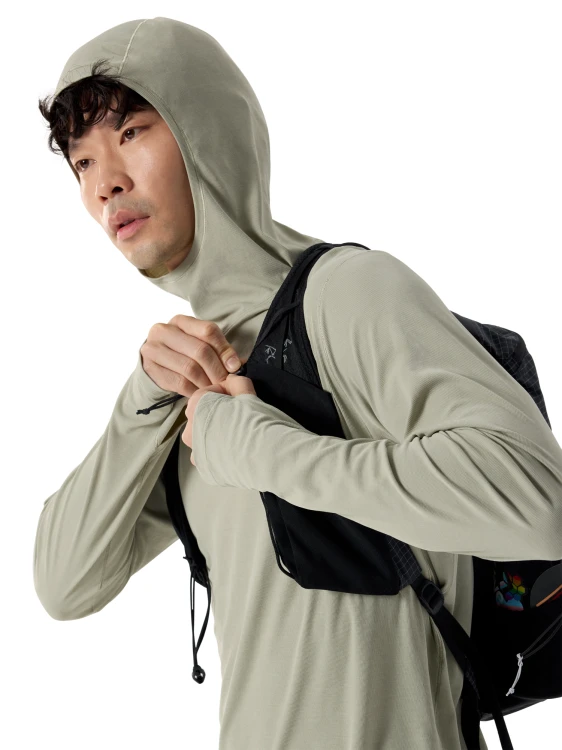 X000010294_019001 Arcteryx Cormac Hoody M Habitat (4).png