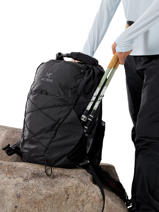 plecak arc'teryx aerios 35 black (5).png