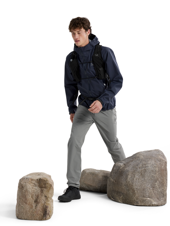 Kurtka Arcteryx BETA M Black Sapphire (1).png