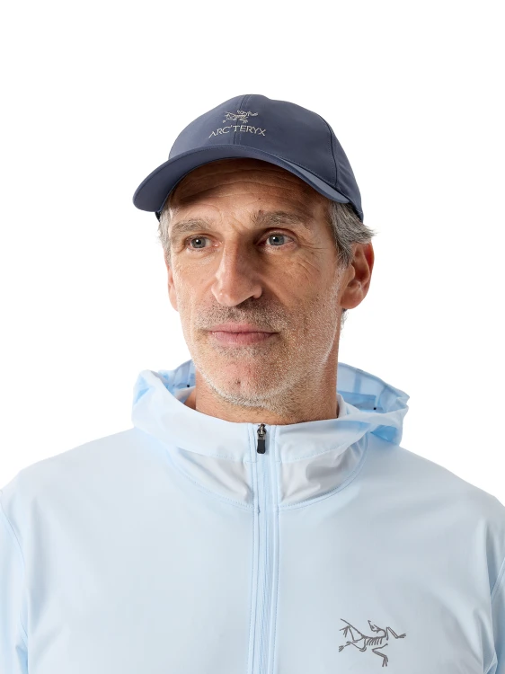 X000009463_022907 Arcteryx Bird Word Cap Dk Stratus Habitat (3).png