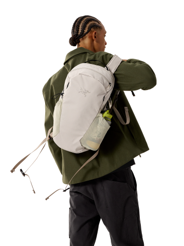 X000010636_014067 Arcteryx Mantis 16 Backpack Rune (3).png