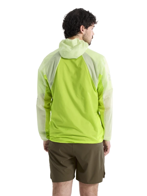 X000010354_022836 Arcteryx Norvan Windshell Hoody Shincha Mantis Men (2).png