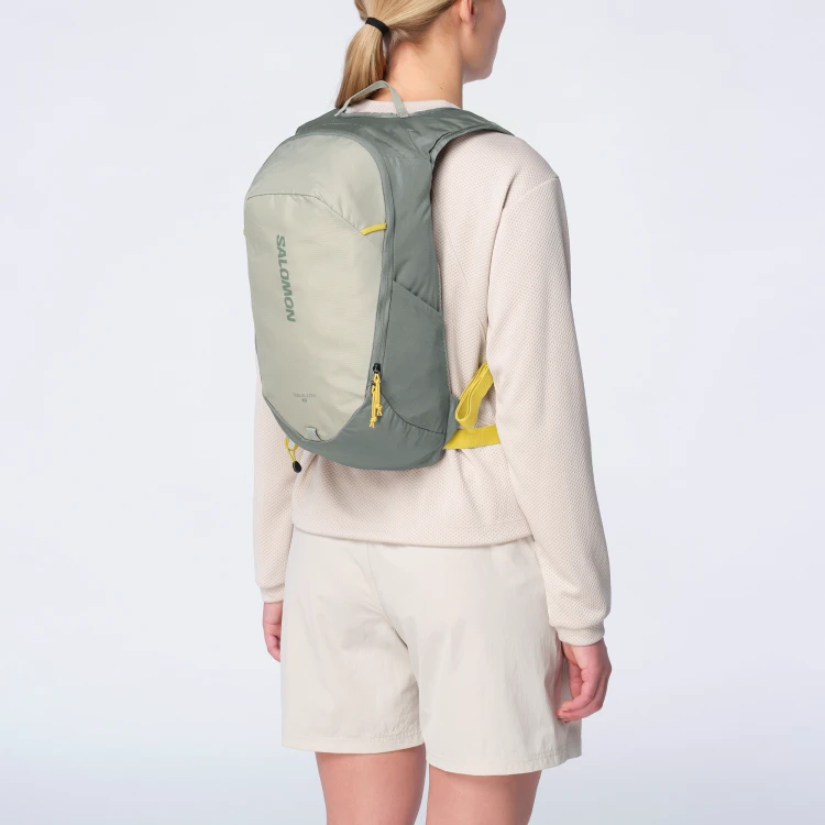 LC2462900 Plecak trekkingowy Salomon TRAILBLAZER 10 Sedona Sage TatraStore (4).png