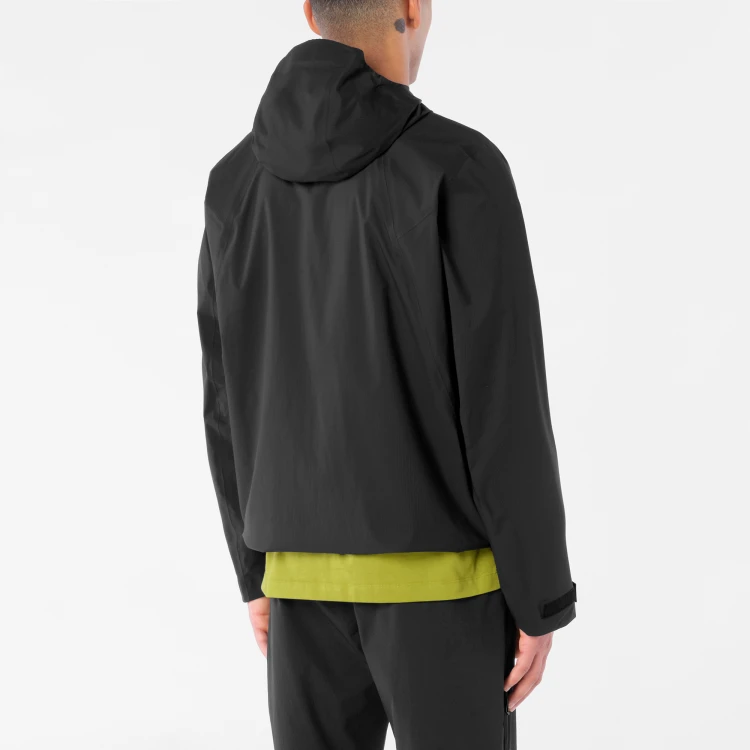OUTQUEST 2.5L JKT M DEEP BLACK (2).png