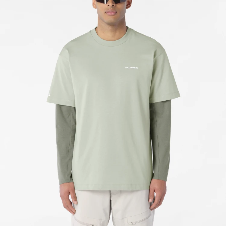 LC3016200 Koszulka Salomon LOGO RELAXED TEE M WROUGHT IRON TatraStore (2).png