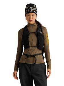 X000010704_023447 Arcteryx Aerios 18 Mongoose - Nucleus (4).png