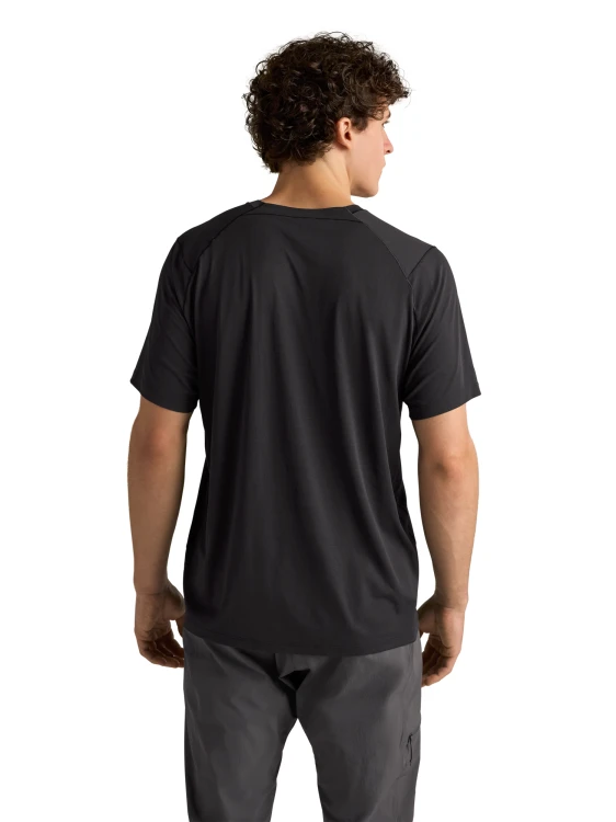 X000010293_002291 Arcteryx Cormac Logo Shirt SS Black M (1).png