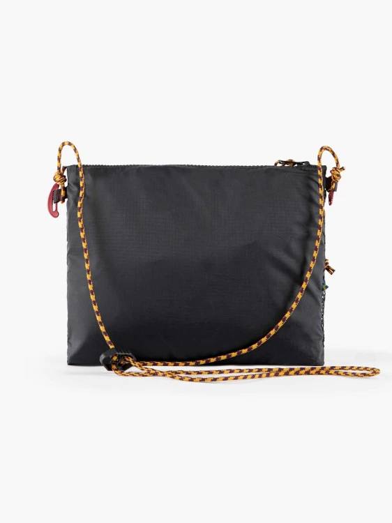 Klattermusen Algir  Accesory Bag M Raven 961 (1).jpg