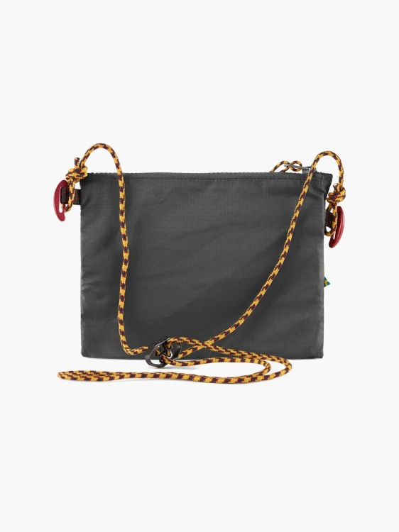 Klattermusen Algir  Accesory Bag S Raven 961  (1).jpg