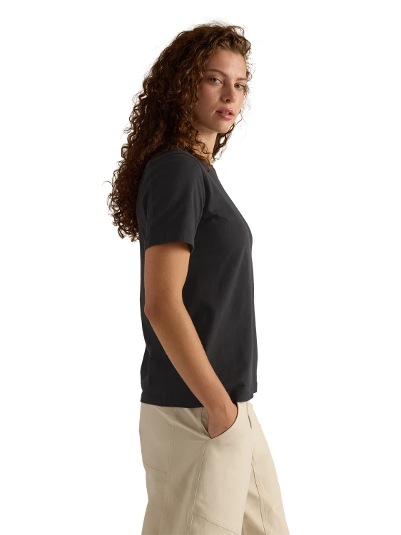 X000009502 Arcteryx Kragg SL Cotton Emblem Crew Shirt Black Women (5).png