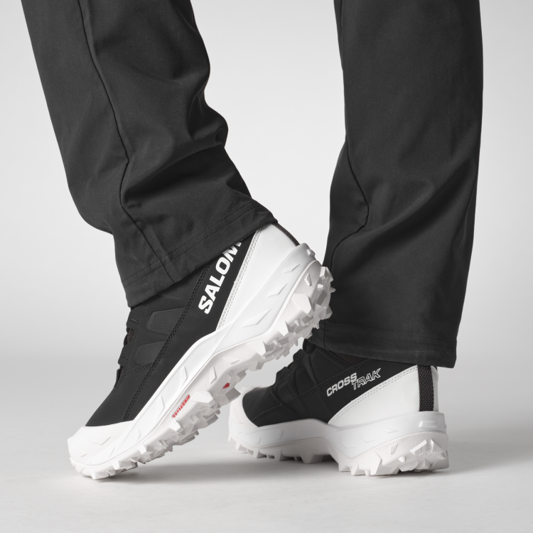 L47677300 CROSSTRAK WP Black Black White TatraStore 2.png