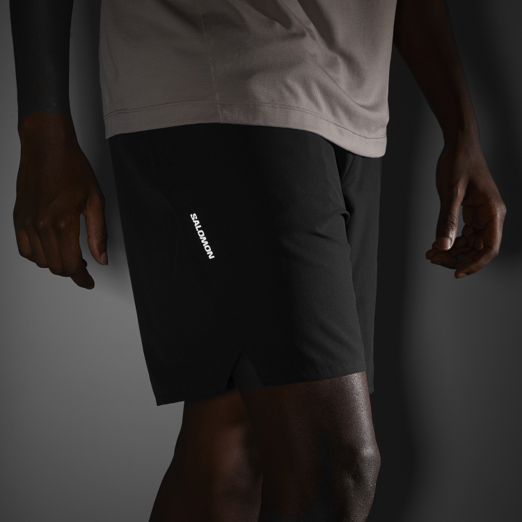 LC2450800 shkoutcore7shtsnol_deepblack_run_m (6).png
