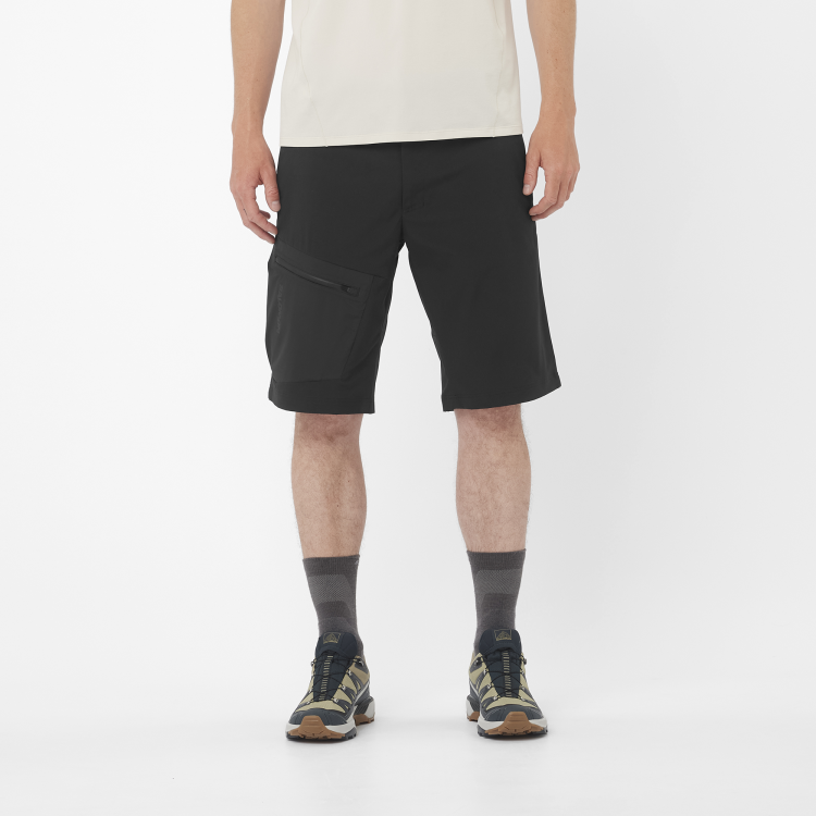 LC2212700 outerpathutilityshorts_deepblack_outdoor_m (2).png