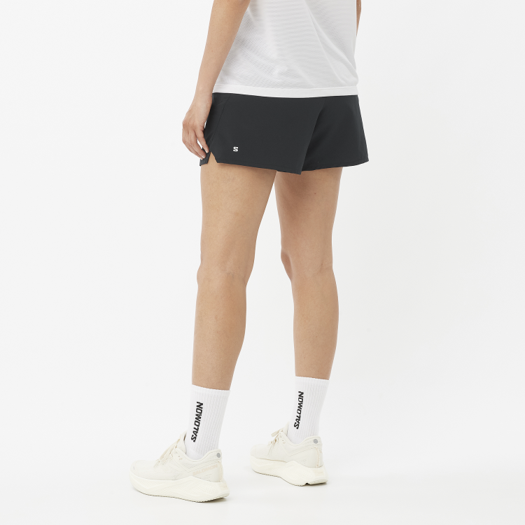LC2451300 shkoutcoreshorts4_deepblack_run_w (3).png