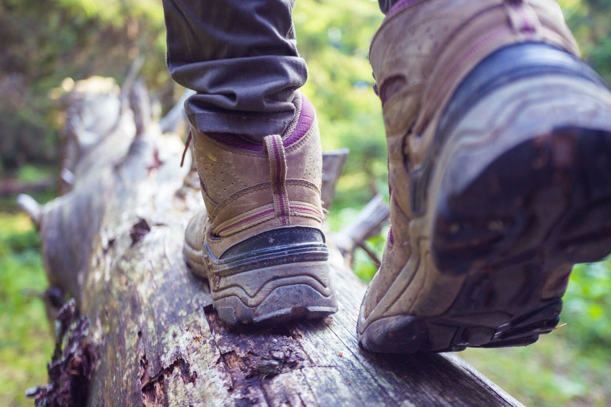 Czy buty trekkingowe powinny być większe?