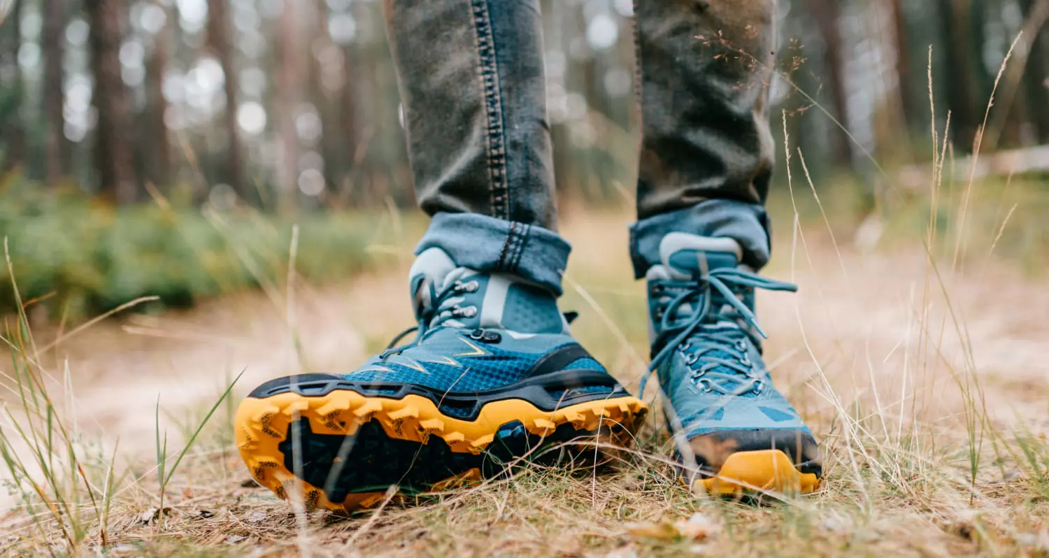 Przegląd modeli Salomon Gore-Tex – które wybrać na mokre dni?